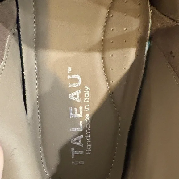 Elegant Brown Suede Ankle Boots- Weatherproof - Picture 13 of 15